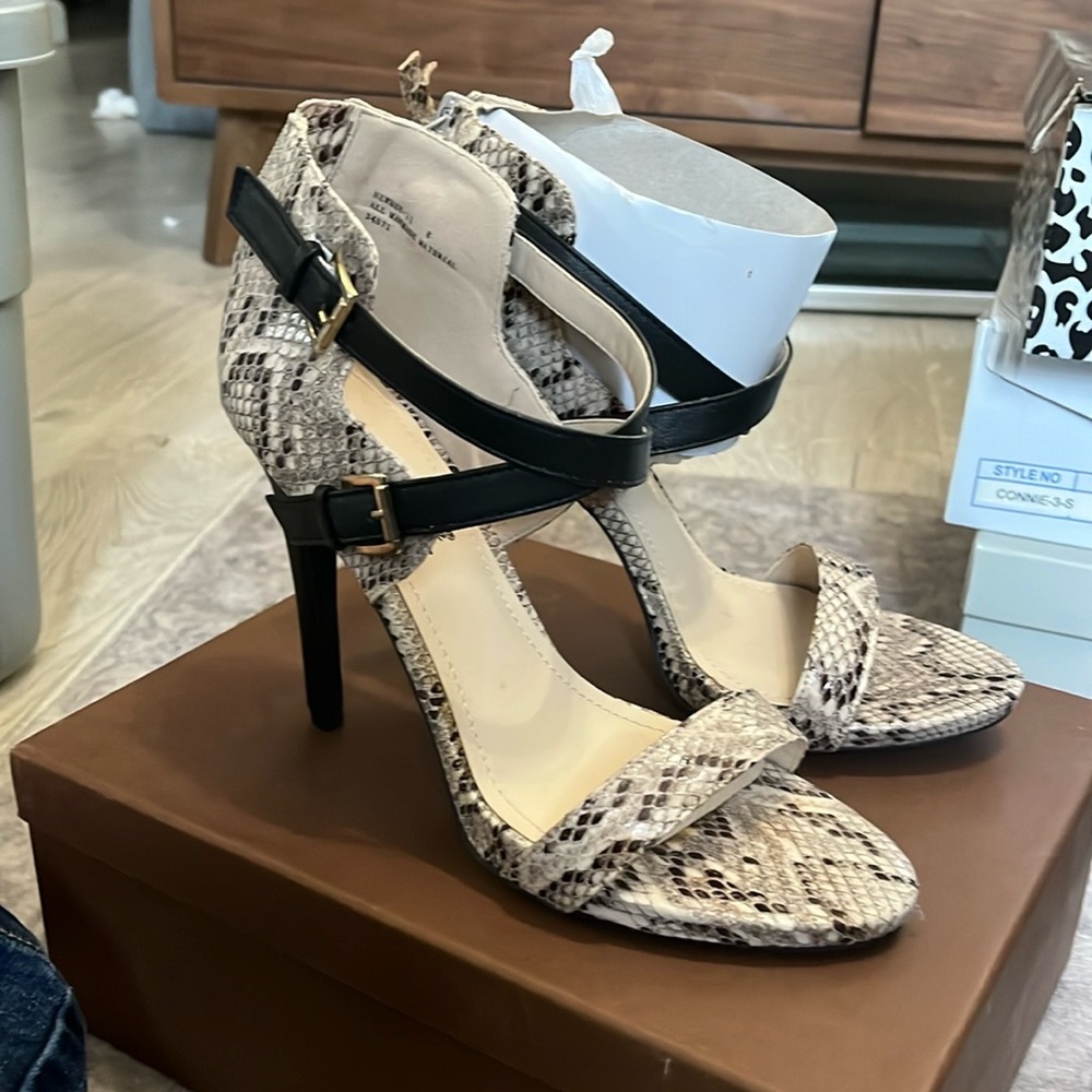 Size 8 new in box